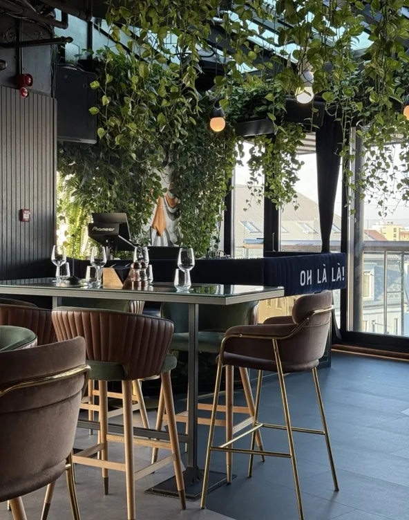 Decor floral personalizat, adaptat spatiului
